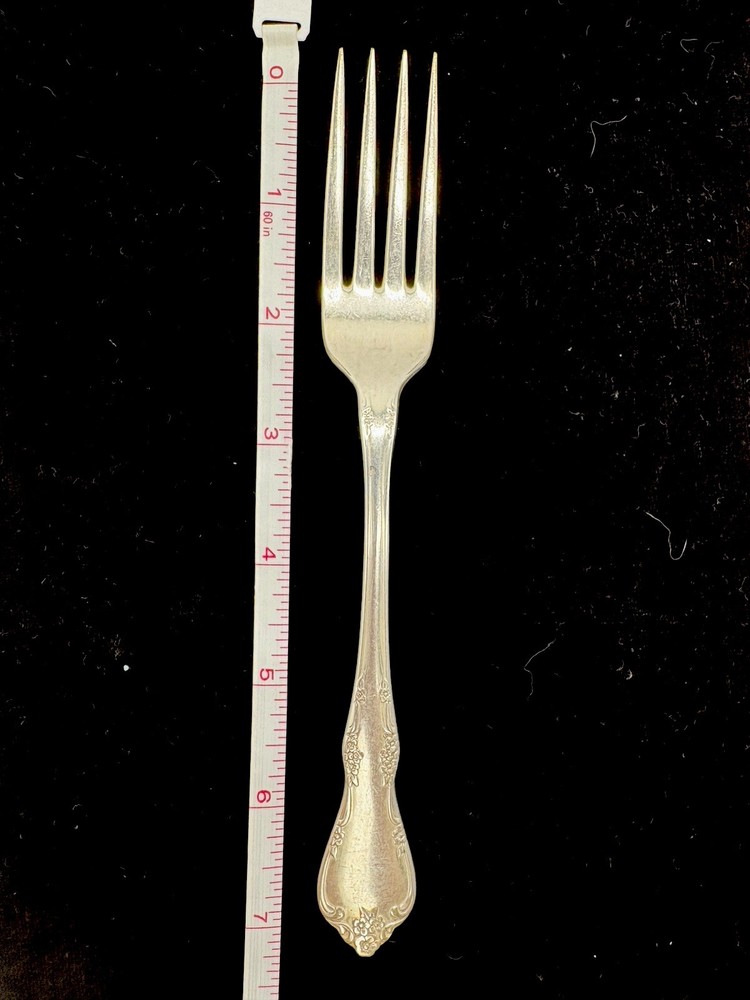 VINTAGE Oneida Community Dinner Fork 7 1/4"