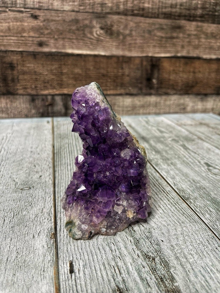 Beautiful medium Amethyst Quartz Crystal Cluster