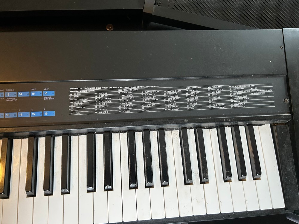 Yamaha KX88 MIDI Master Keyboard Controller