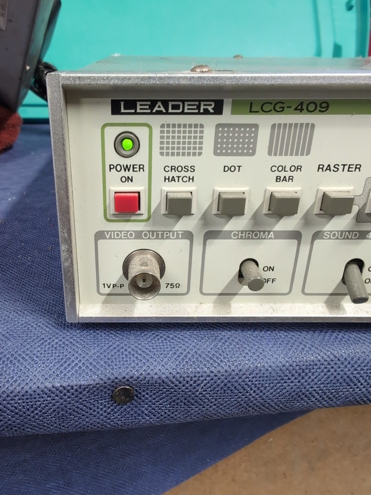 Leader Electronics Model LCG-409 NTSC Pattern Generator LCG409