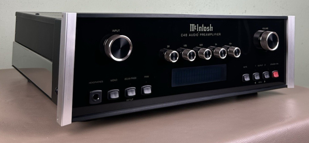 MCINTOSH C48 STEREO PREAMPLIFIER BOX NICE