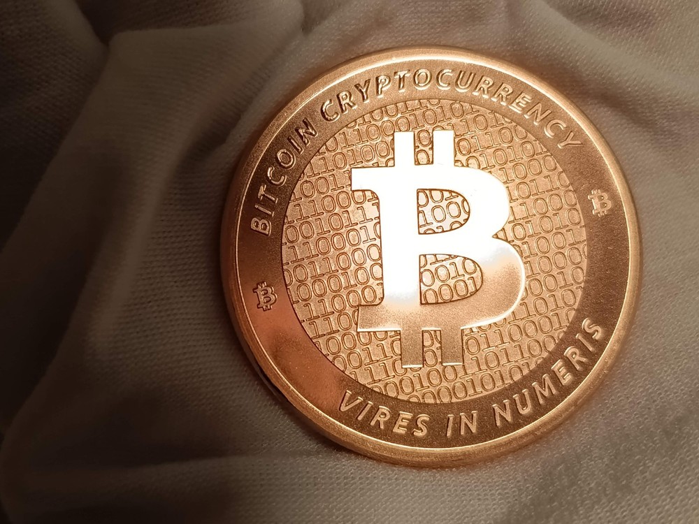 1 Oz. Solid .999 Fine Copper Round - Bitcoin - Golden State Mint
