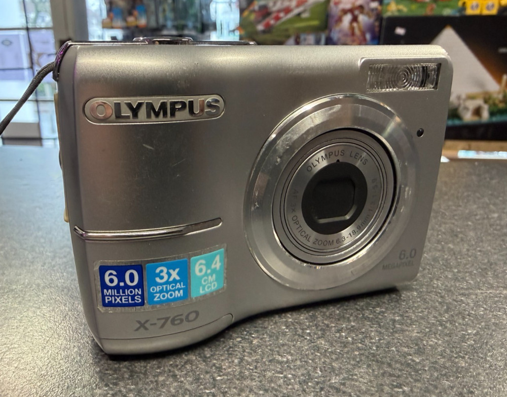 Olympus Digital Camera X-760 6.0MP Silver Tested