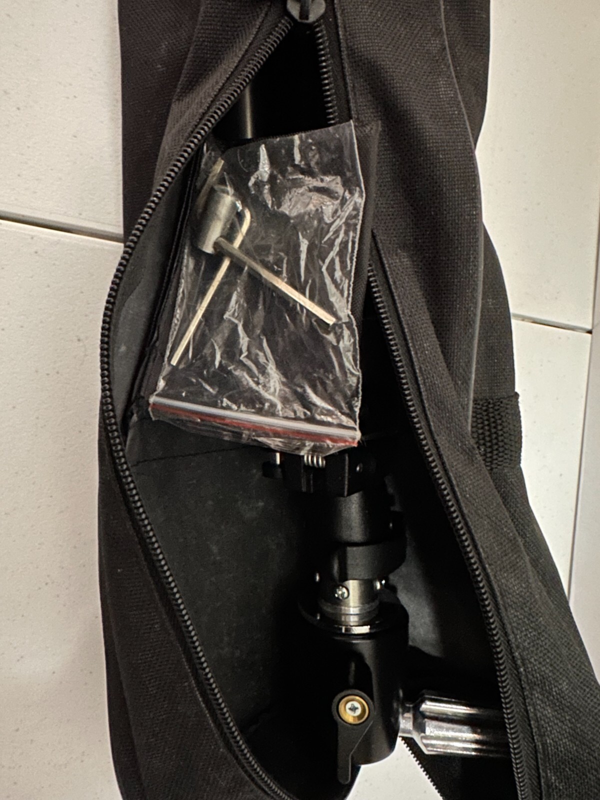 Cosmetology Tripod Stand w/ Carry Bag – Heavy Duty, Adjustable, 3-Section, Tools