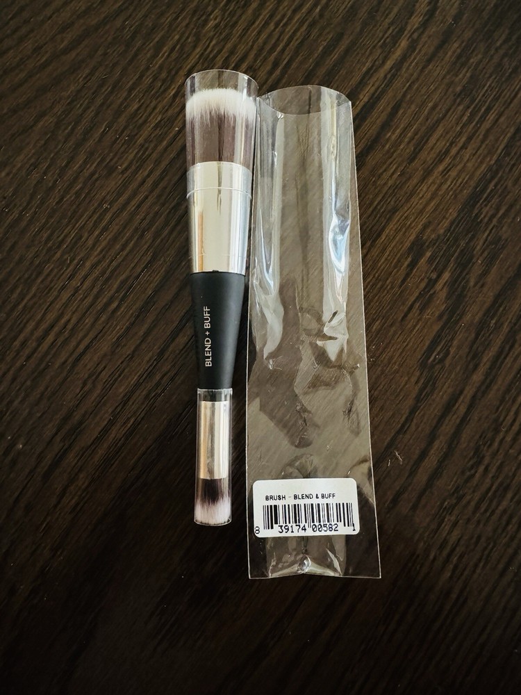 NUDESTIX Blend & Buff Brush