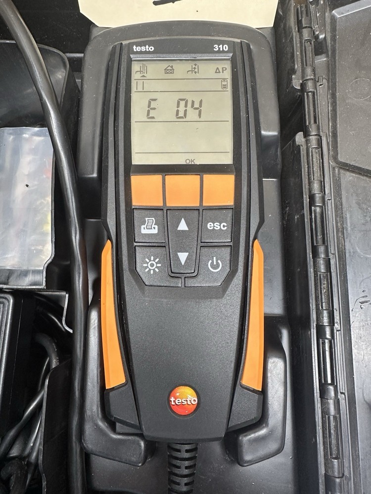 Testo 310 Residential Combustion Analyzer kit no printer