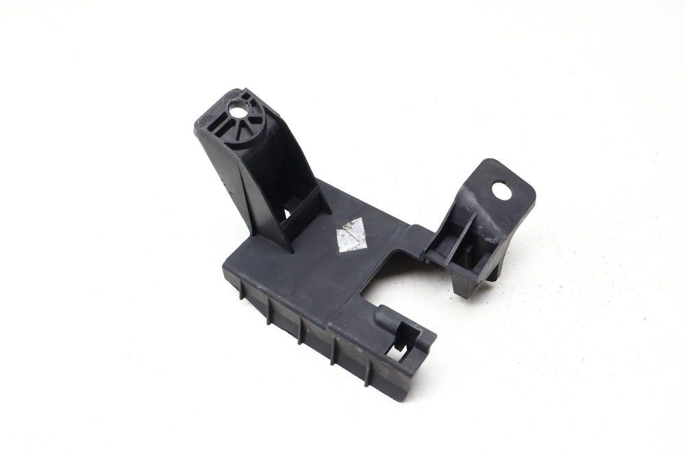VW PASSAT 2.0L - Right Blind SPOT Detection Sensor / Module Bracket (Master)
