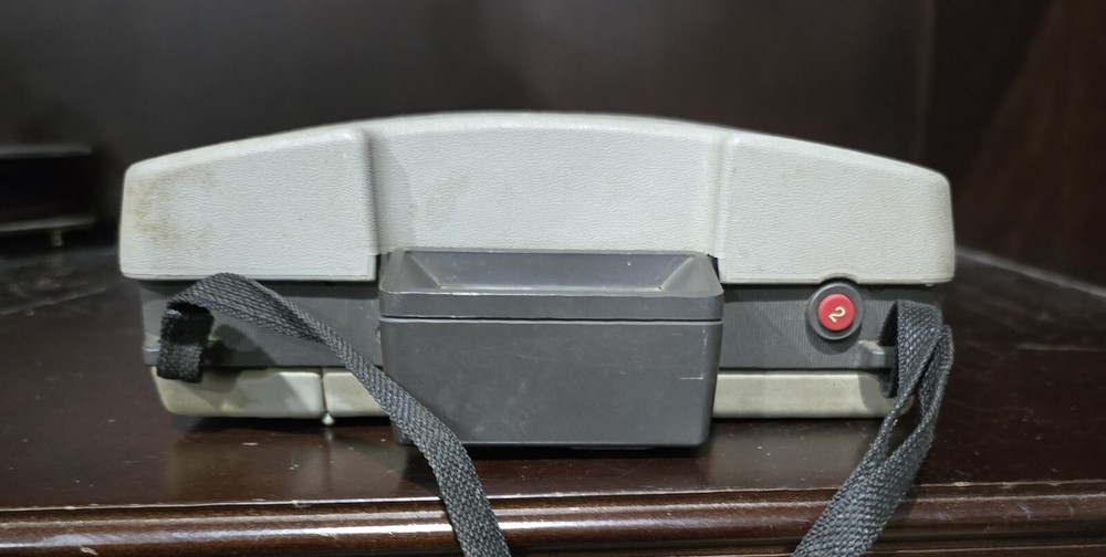 Vintage Polaroid 210 land camera Automatic UNTESTED