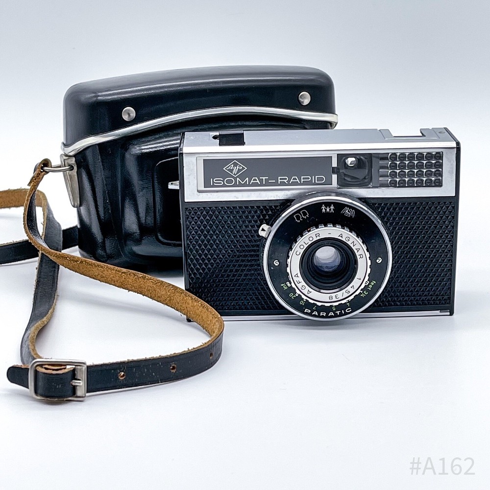 Agfa ISOMAT-RAPID Paratic Color-Agnar 4.5/38mm Camera with Original Leather Case