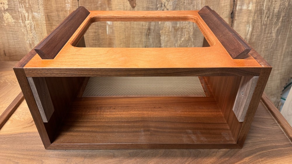 McIntosh L54 Solid Walnut Custom Cabinet (Pre-Order)