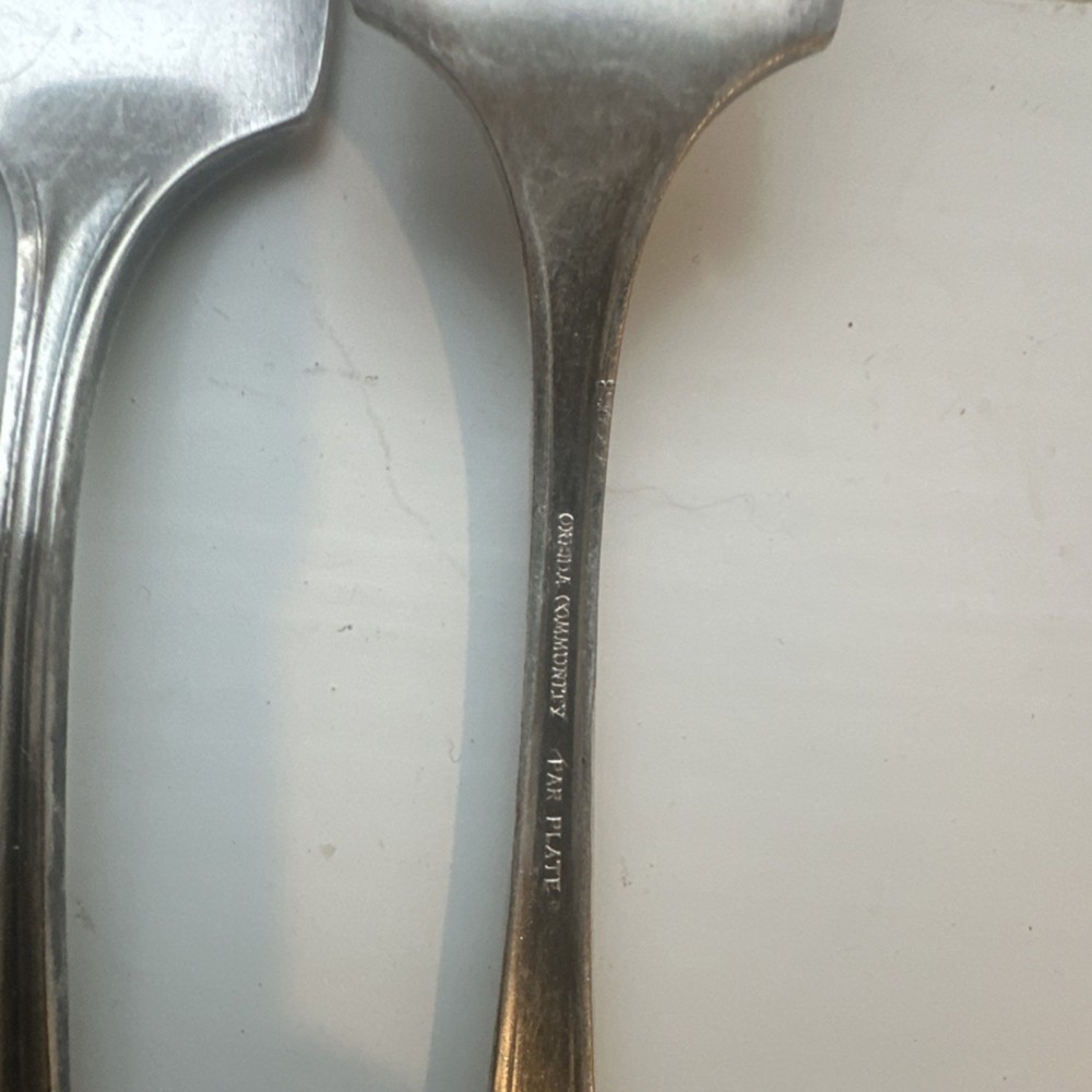 ONEIDA COMMUNITY Silverplate Forks