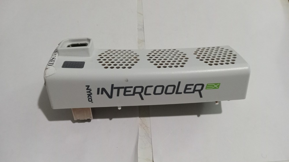 Xbox 360 Nyko Intercooler Original Model Prevents Console Overheating Tested
