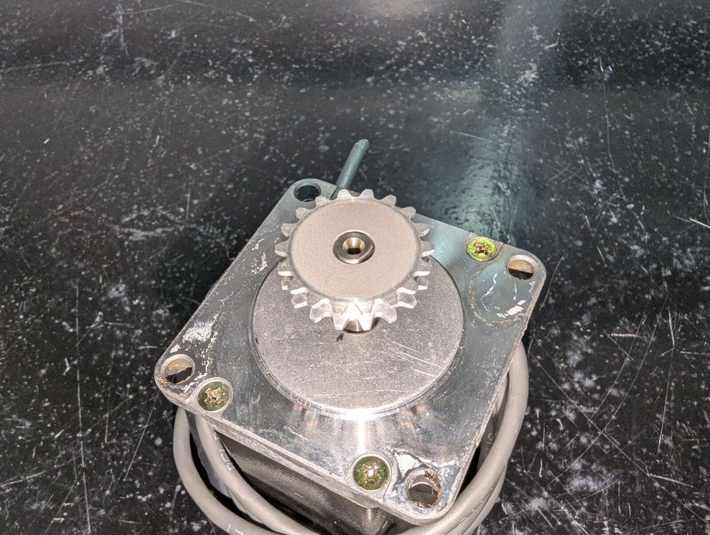 Oriental Motor Co. Vexta PK268-E2.0A 2-Phase Stepper Motor
