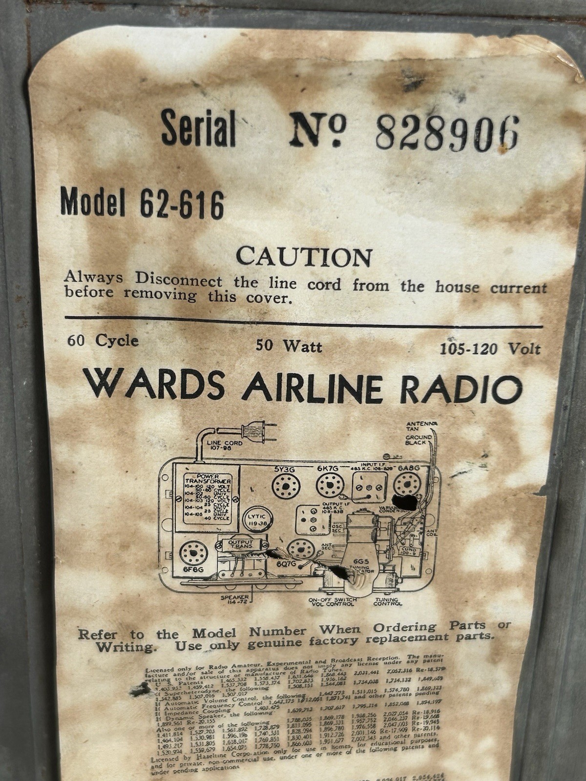 Vintage Wards Airline Radio Model 62-616 Powers On