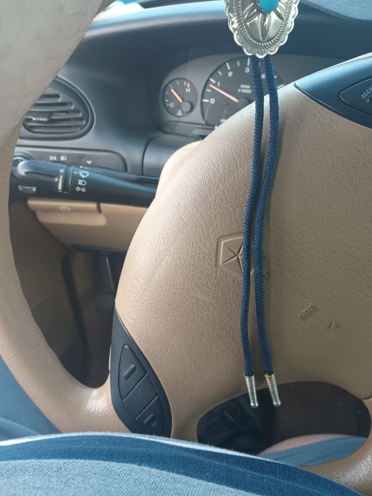 4Bt Concho Simulated - Plastic Turquoise Bolo Tie