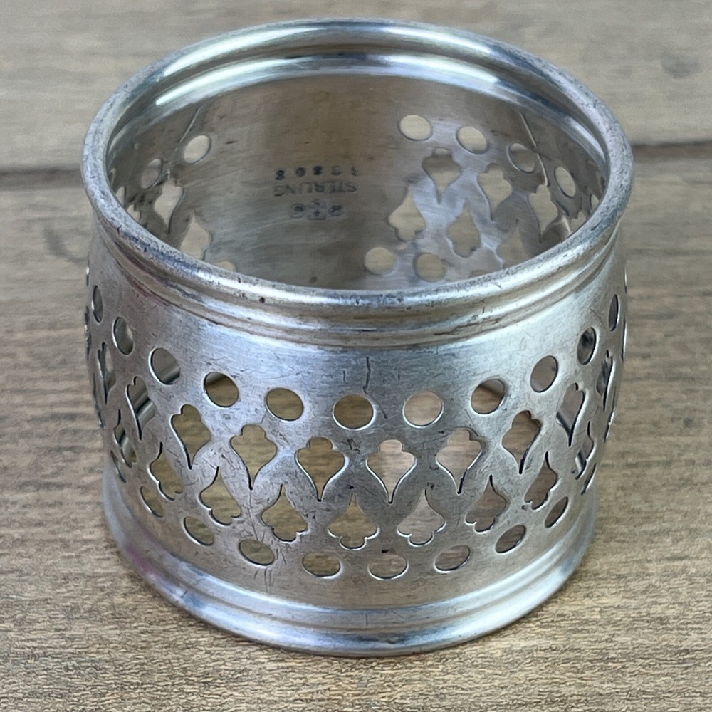 ANTIQUE GORHAM STERLING SILVER NAPKIN RING ORNATE MONOGRAM