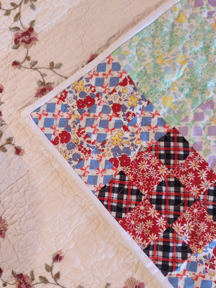 Hand Made Patchwork 9 Patch Quilt Hand Pieced Machine Quilted Lap Crib 36 X 41
