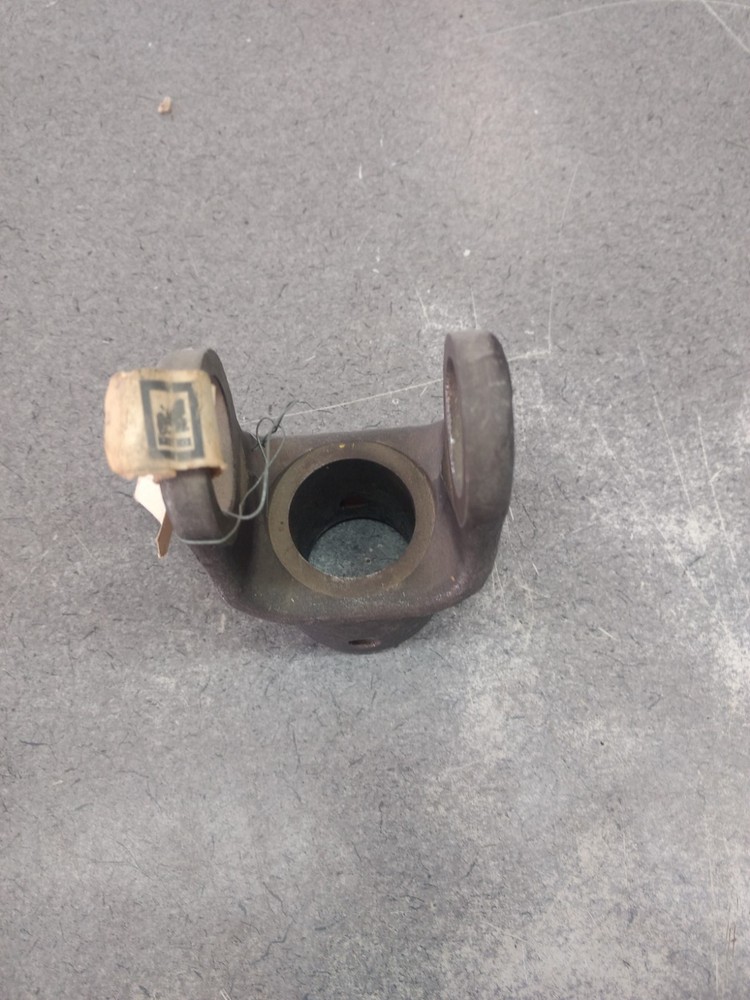 W802-1220 PTO YOKE
