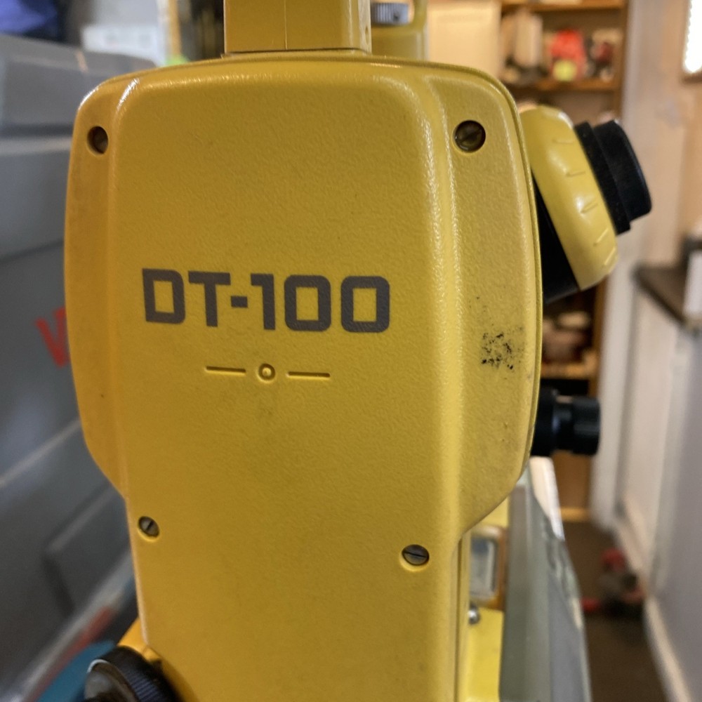 Topcon DT-104 Digital Theodolite w/ Case