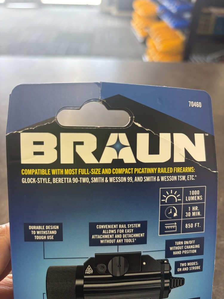 BRAUN TACTICAL RAIL MOUNT LED LIGHT