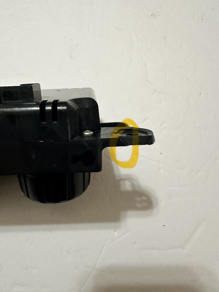 2018-2024 Freightliner Cascadia Temperature Control Module A22-73671-000 OEM