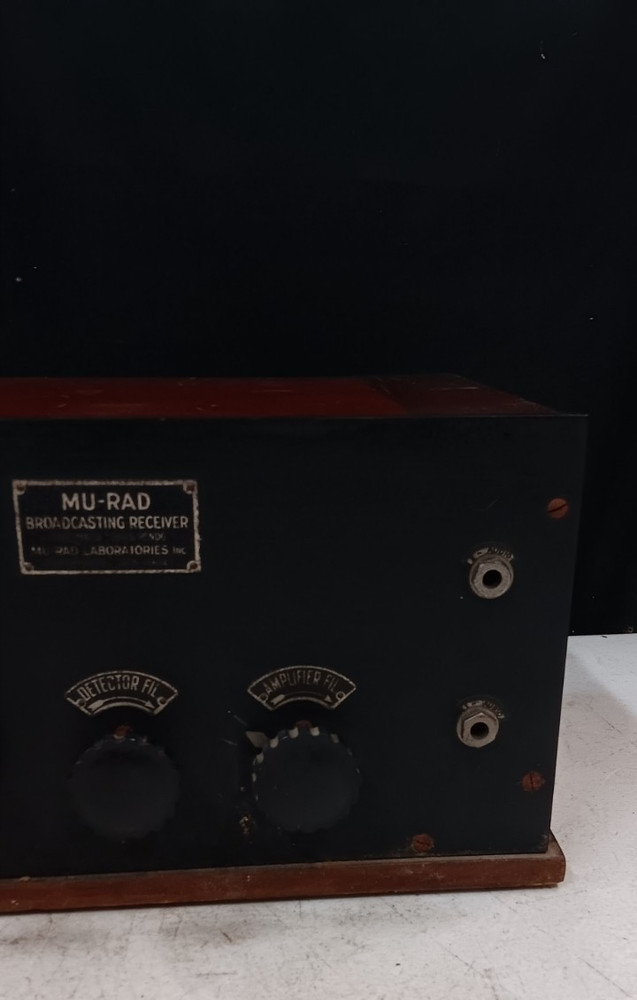 Vintage MU-RAD Broadcasting Receiver MA-15?
