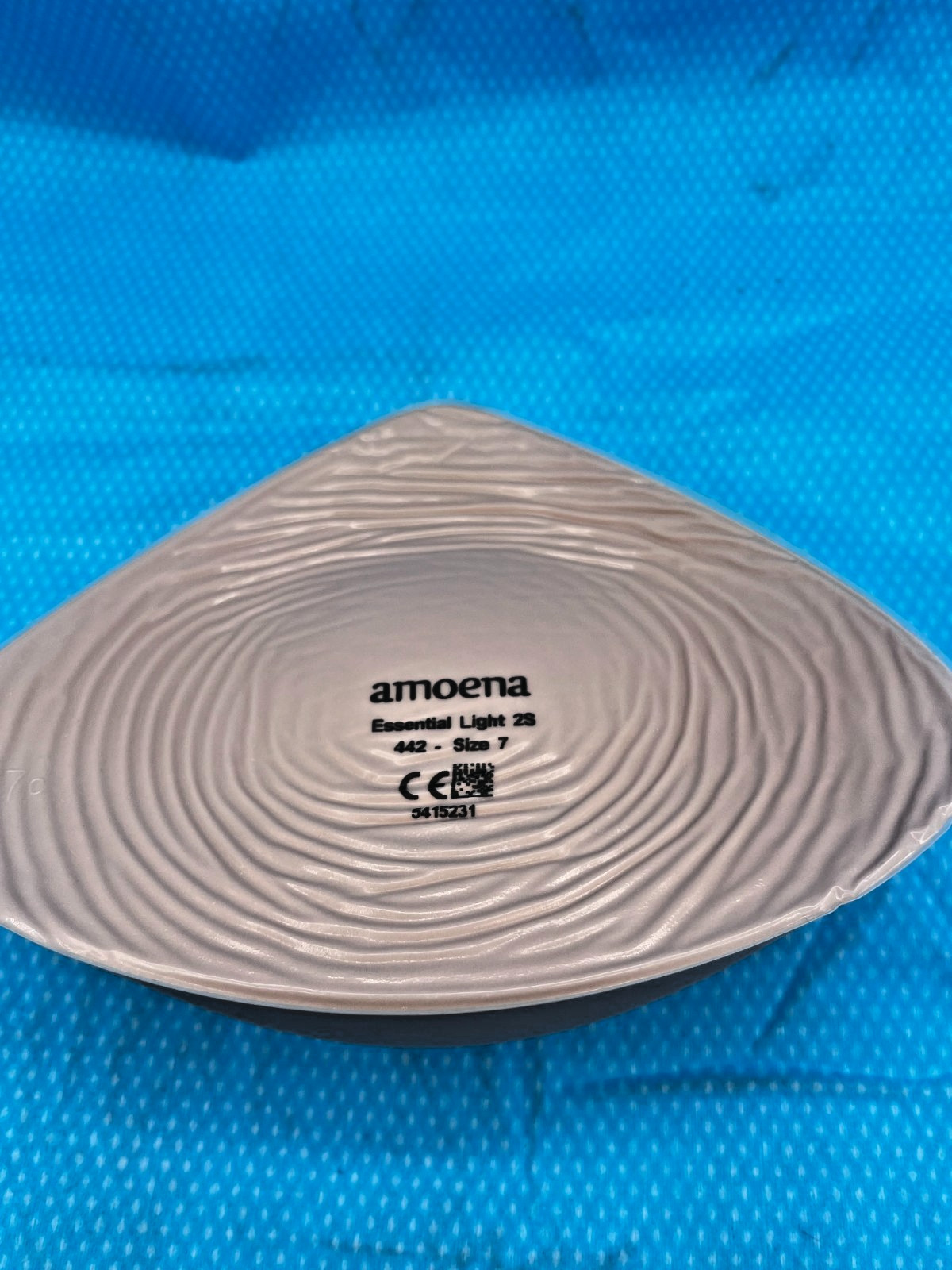Amoena 442 Essential Light 2S Breast Form Prosthesis Size 7