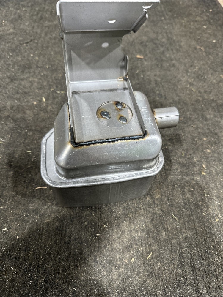 Briggs & Stratton 807953 Muffler