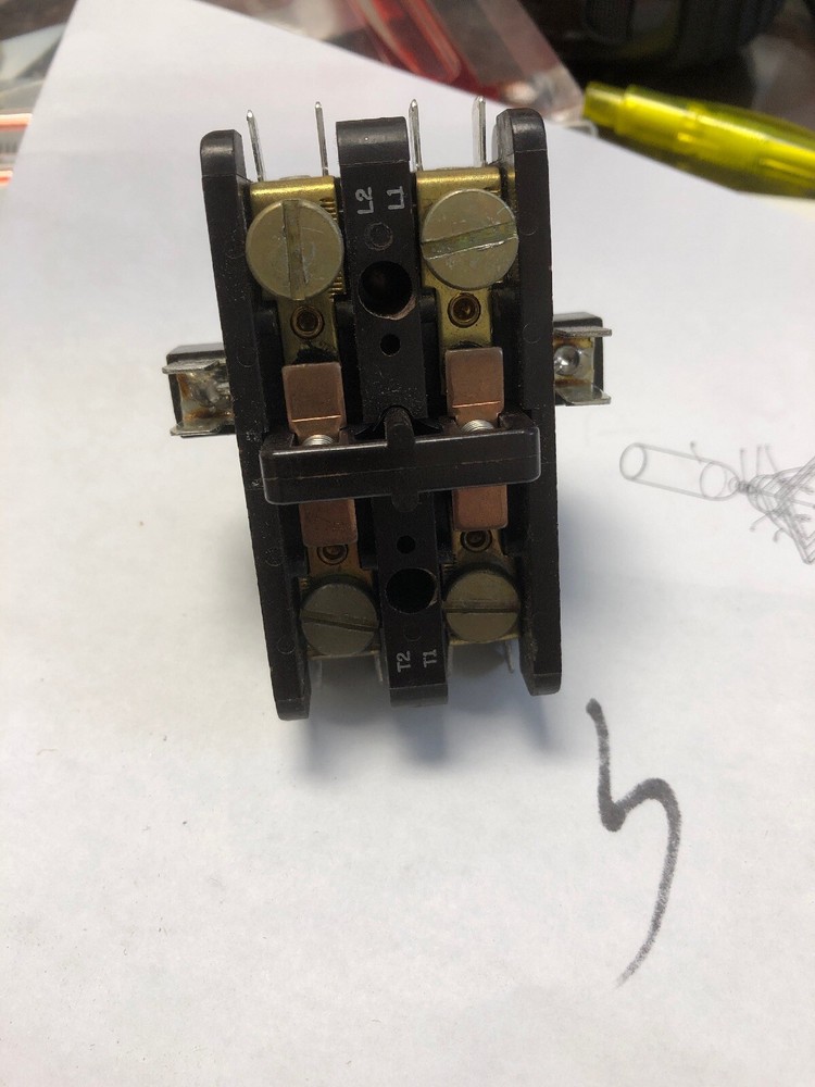 ITT UNIVERSIAL CONTACTOR P5ACJ1