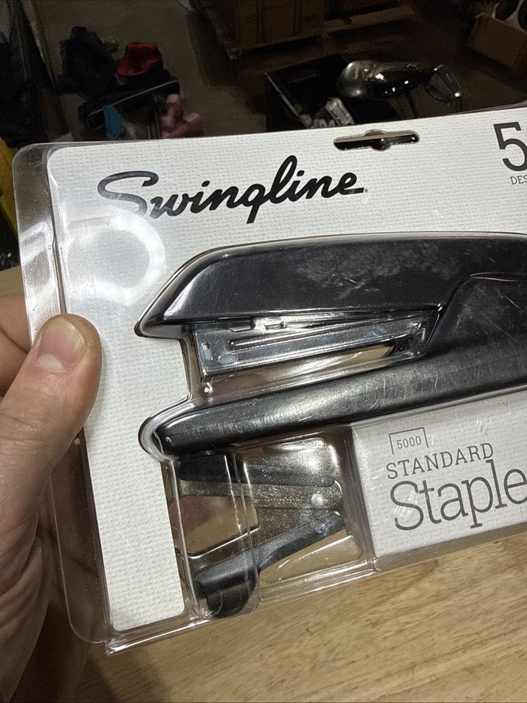 SWINGLINE 545 DESKTOP STAPLER VALUE PACK - NEW