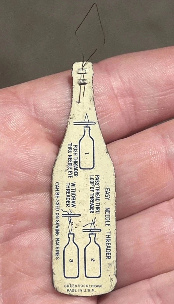 🔥 Vintage Gardiner's Solutions 101 Tin Die Cut Bottle Needle Threader Sewing🪡