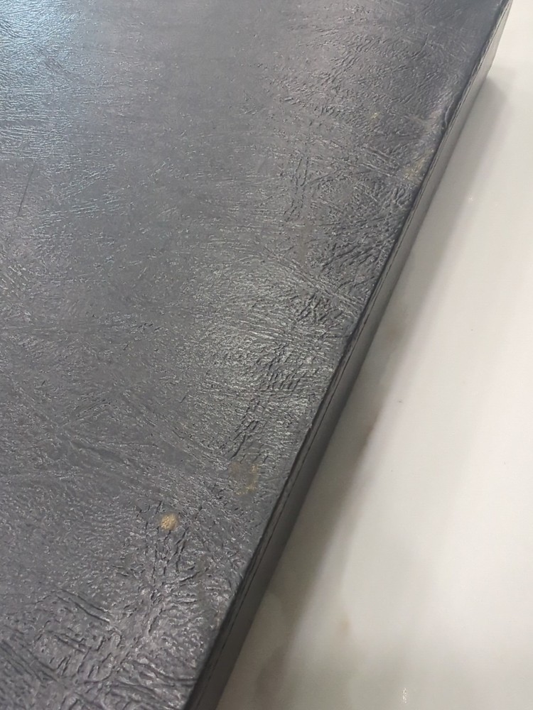 KISS Book KISSTORY USED Nice Ships Free DRGLAS