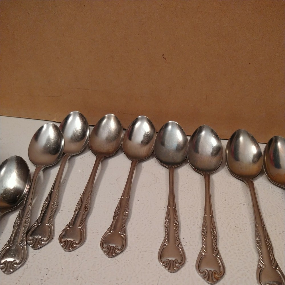 Gensico 42 pc Set Modern Classic Flatware Stainless Japan