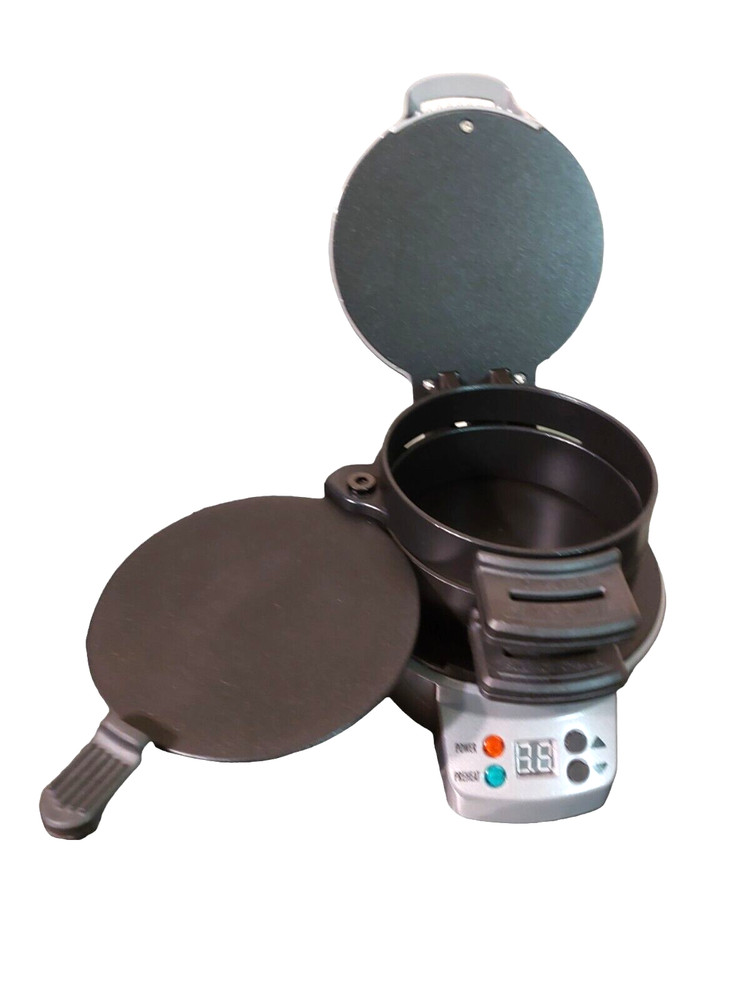 Hamilton Beach Breakfast Sandwich Maker & Dash Mini Waffle Maker Combo