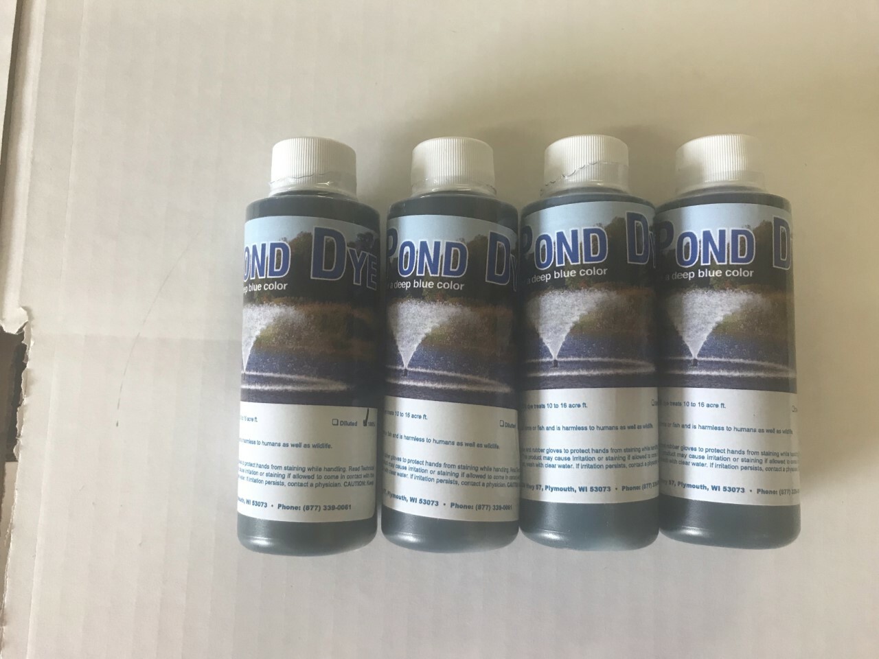 BLUE POND DYE 16oz.TREATS 600,000GAL.GREAT FOR KOI POND 100% packaging may vary