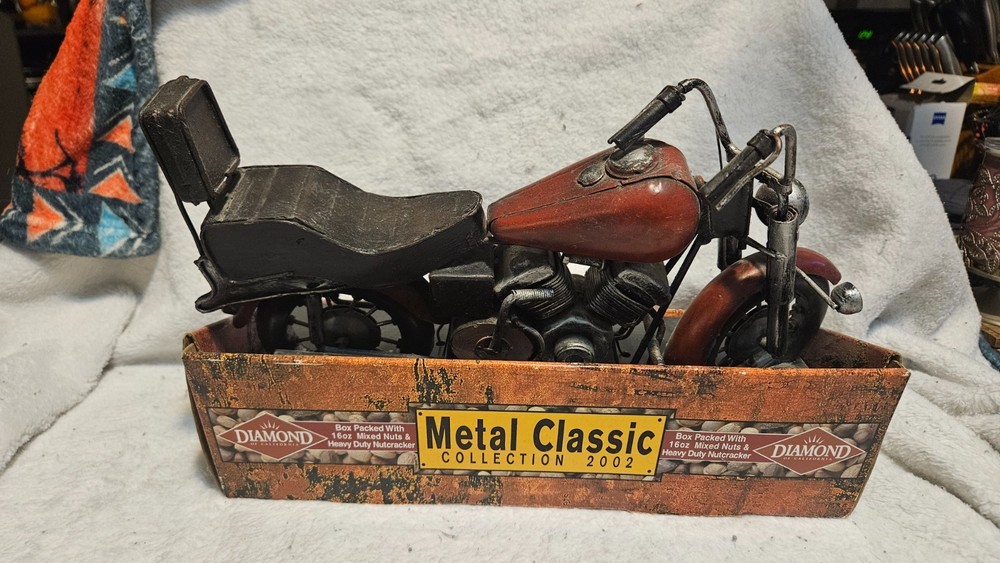 Diamond Metal Classic Collection 2002 Motorcycle Nutcracker