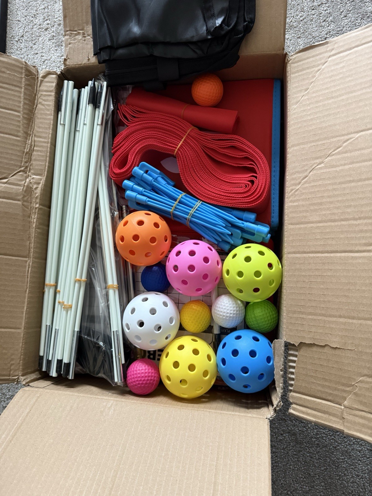 Backyard Golf Game with 2 Clubs, Portable 9 Hole Golf Course, Outdoor Yard Golf