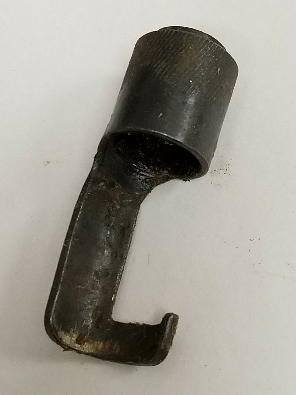 MAUSER 98K MUZZLE PROTECTOR MARKED "MAUSER".