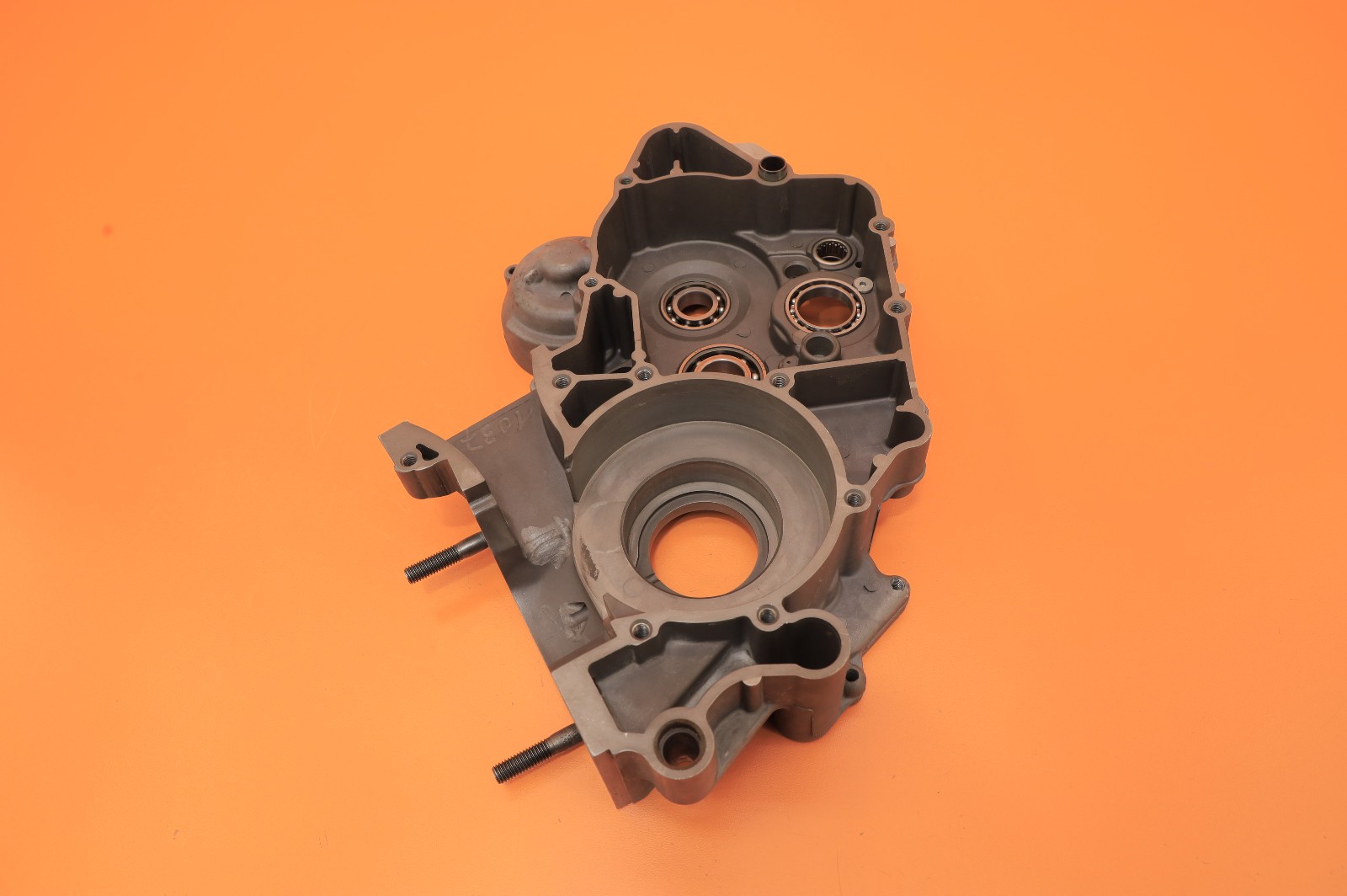 2003 98-05 KTM 200 EXC SX OEM Engine Crankcase Set Carter Block Half Bottom End