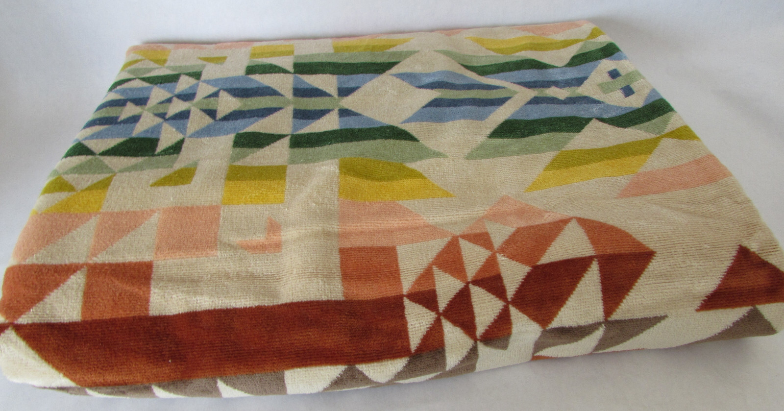 Pendleton Jacquard Beach Spa Towel Opal Springs Multicolor 40" x 70"