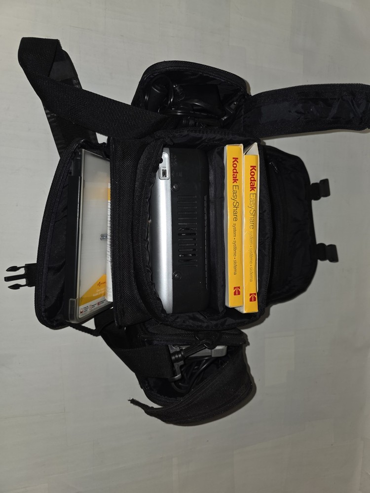 Kodak EasyShare Printer Dock Series 3 Photo Printer Bundle Untested w/Camera Bag