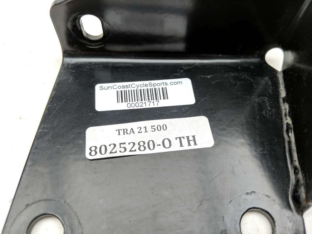 21 Tracker EV iS Mount Bracket (D)