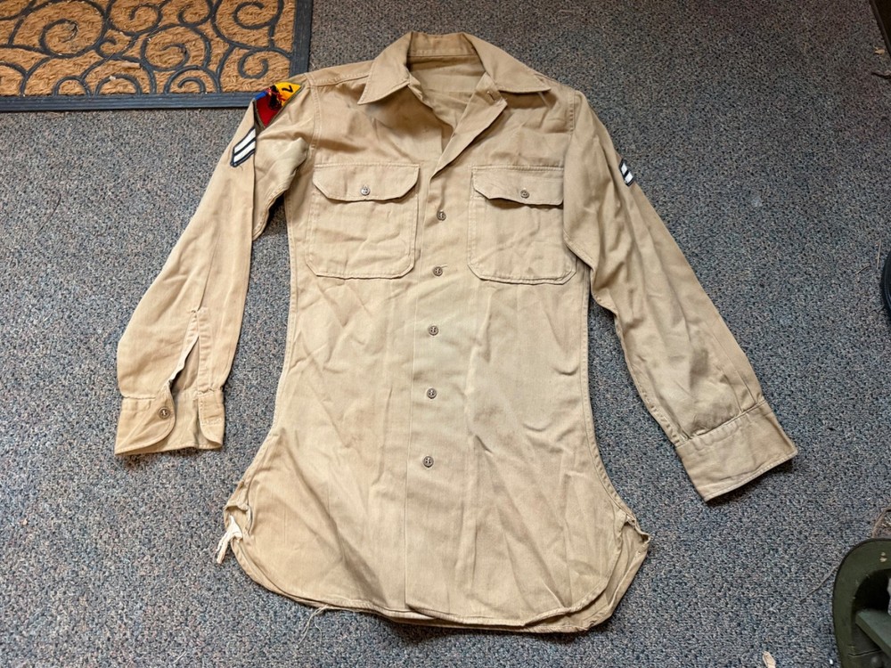 ORIGINAL WWII US ARMY ENLISTED NCO "KHAKI" FIELD SHIRT SHIRT- XSMALL 36R