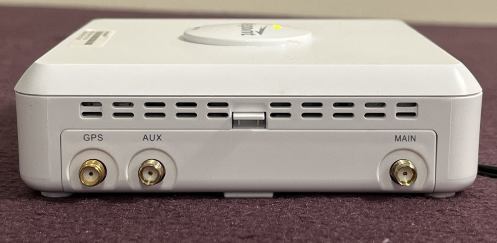 CRADLEPOINT Router w MC400LP6
