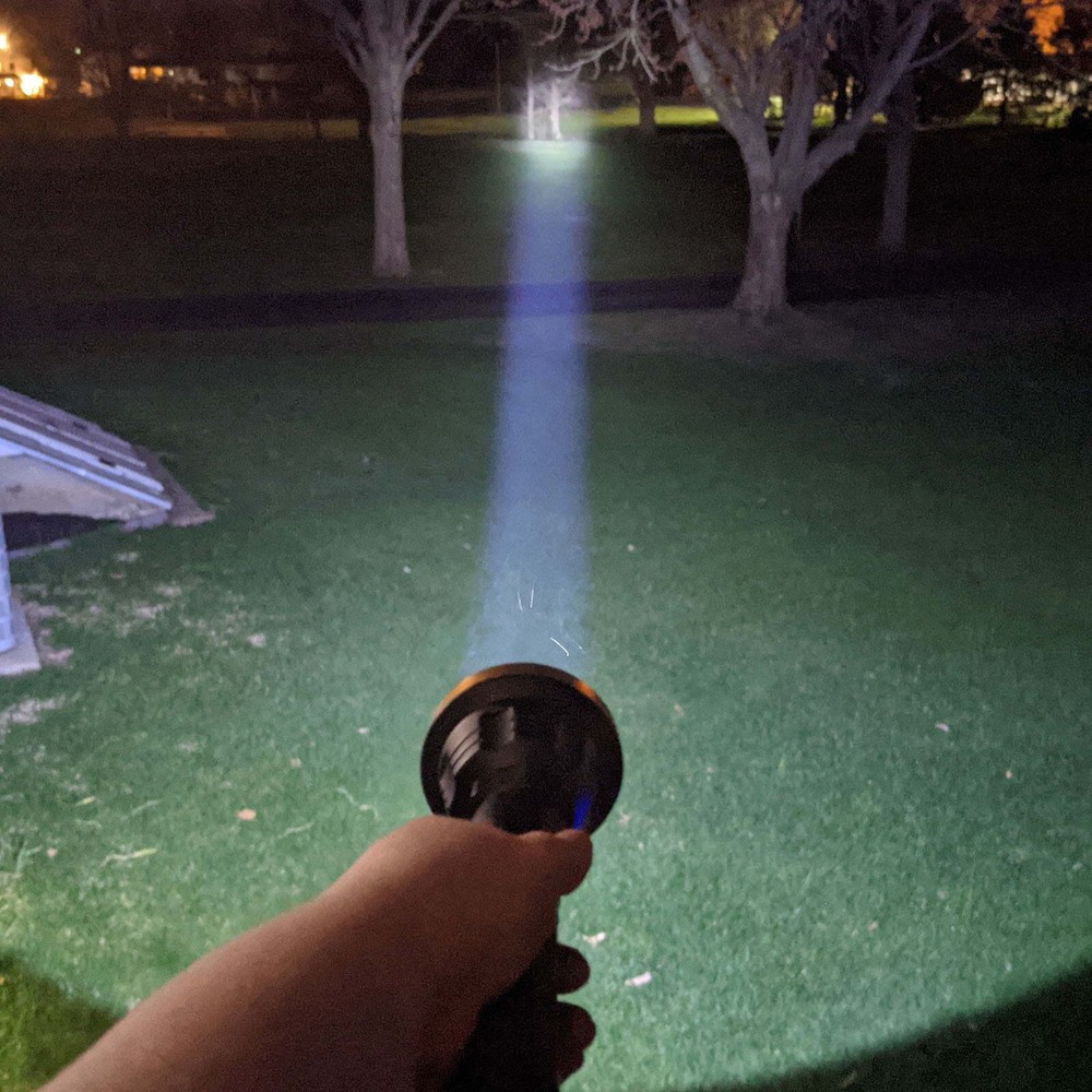 Rechargeable 1000 Lumen LED Flashlight, Battery Meter Display