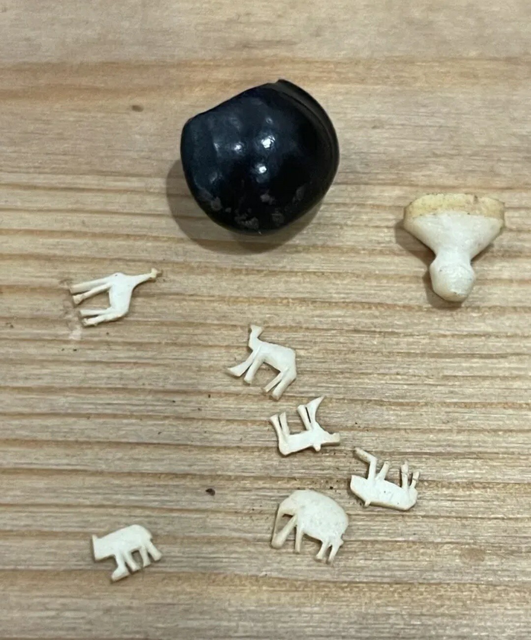 Rare Lucky Elephant Seed Bean 6 Tiny Carved Elephants Inside 1970's Vintage