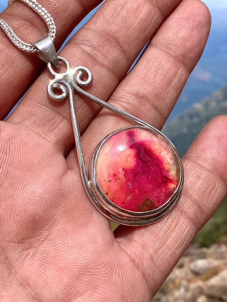 Fluorescent Stone Tugtupite