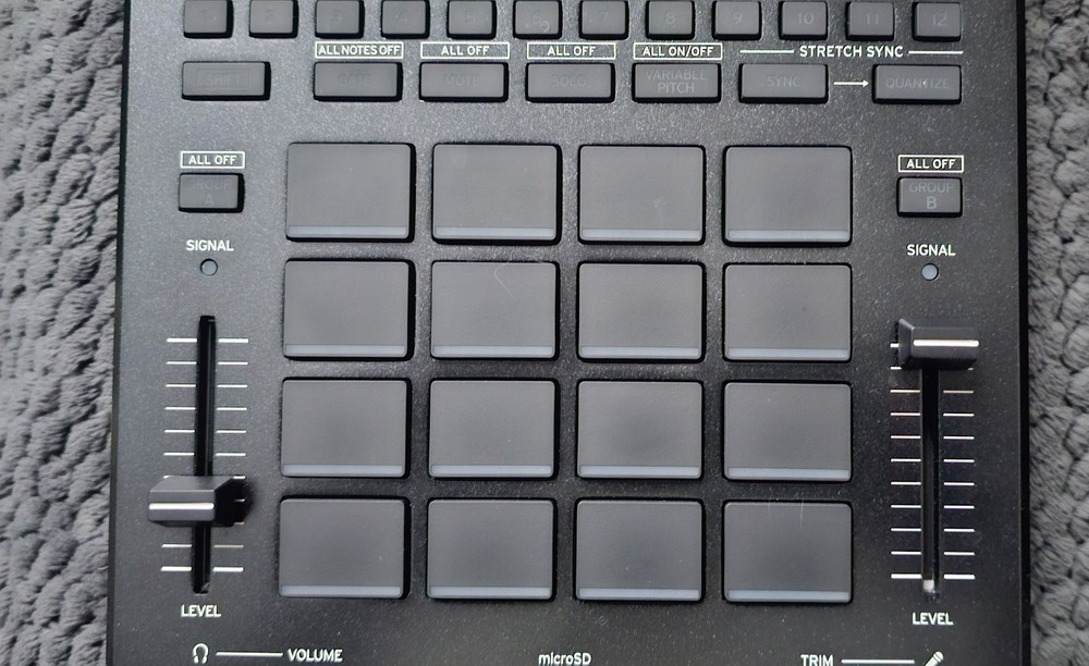 Korg Kaoss Replay Essential Multi-Effects Looper for DJs