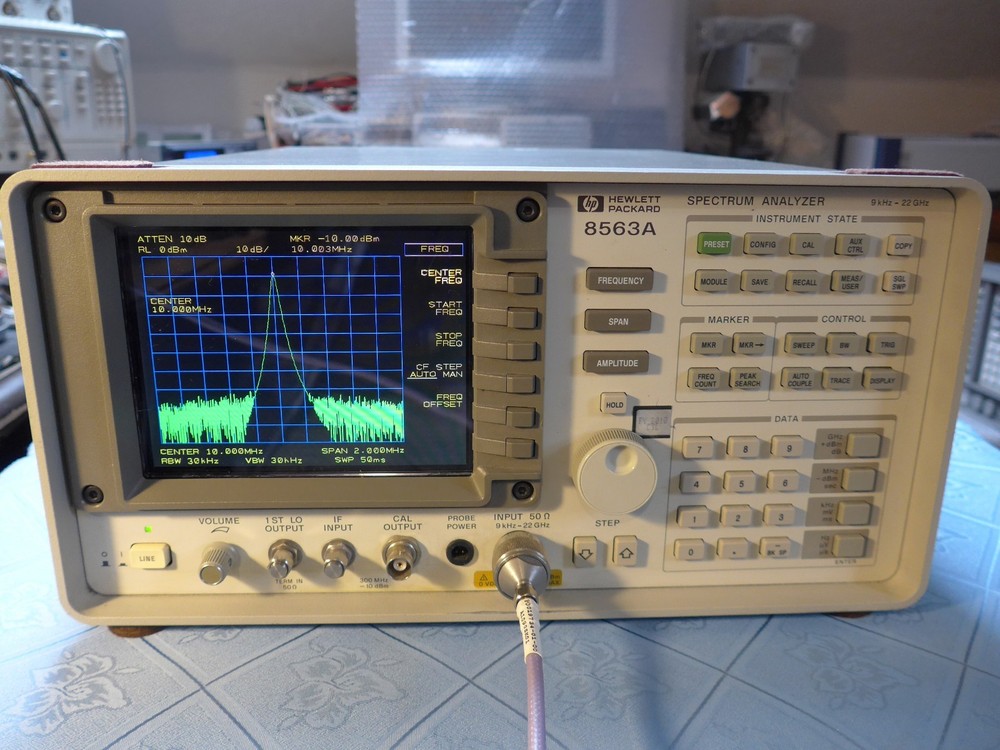 HP8563A Spectrum Analyzer 22.0GHz with new LCD