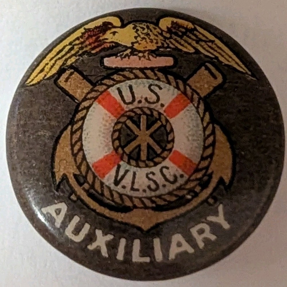 WW1 U.S.V.L.S.C. Auxiliary Celluloid Lapel Button